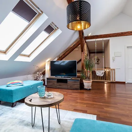 Apartament Beautiful And Romantic Penthouse With Two Terraces Bratysława