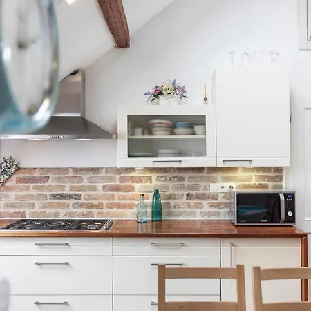 Beautiful And Romantic Penthouse With Two Terraces