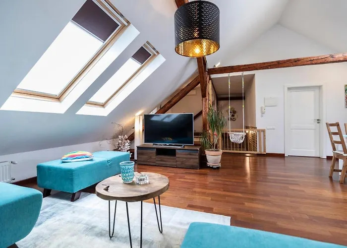 아파트 Beautiful And Romantic Penthouse With Two Terraces 브라티슬라바
