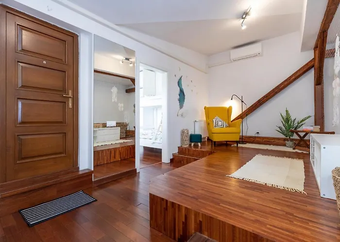 Beautiful And Romantic Penthouse With Two Terraces 아파트