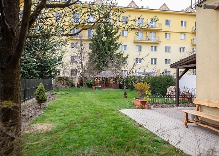 Beautiful And Romantic Penthouse With Two Terraces 브라티슬라바