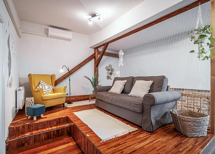 Апартаменты Beautiful And Romantic Penthouse With Two Terraces Братислава